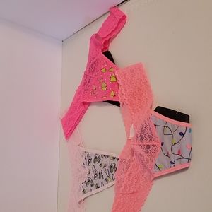Victoria's Secret Lot of 3 Thongs One Size!